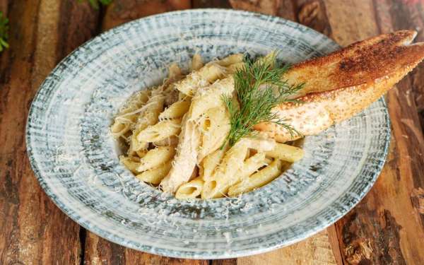 Penne Alfredo
