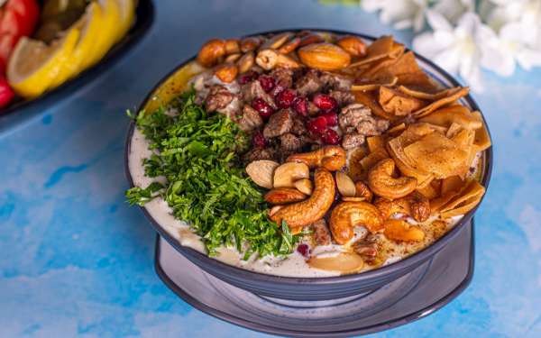 Fatteh with meat